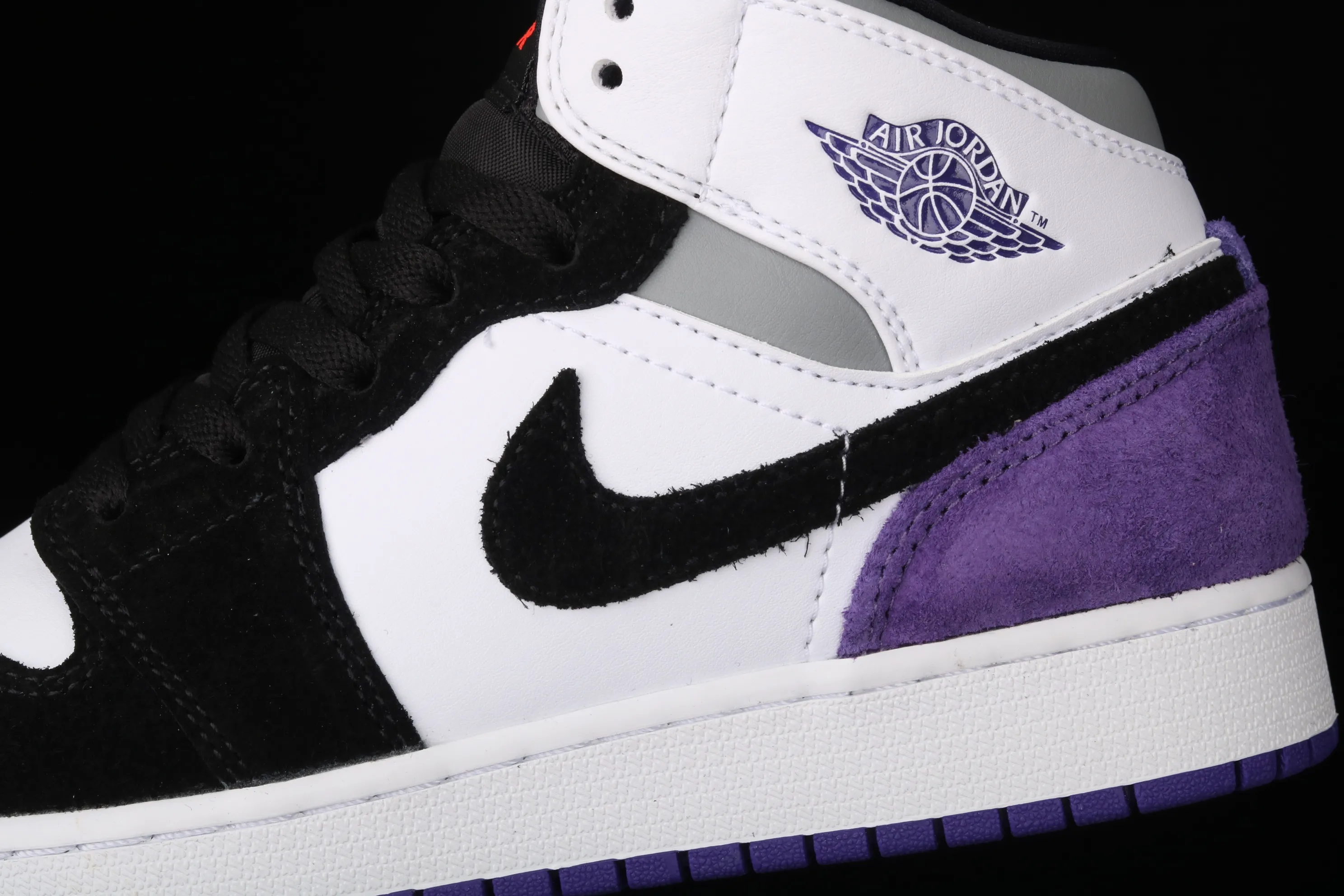 All categories Air Jordan Jordan series basketball shoes Air Jordan 1 Mid G version pure original Air Jordan 1 Mid GS AJ1 Joe 1 black and white purple Chinese basketball shoes BQ6931-105